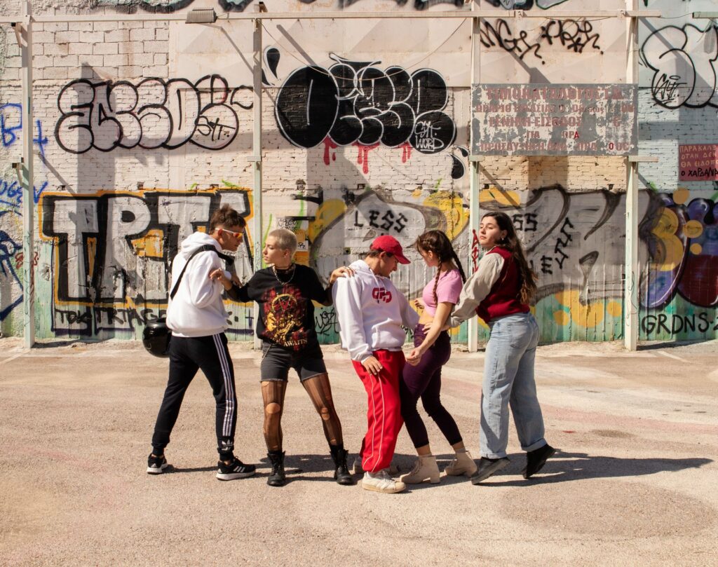 “Offspring”: Ένα χορογραφικό έργο για εφηβικό κοινό – Τελετουργία για τη βία της ενηλικίωσης