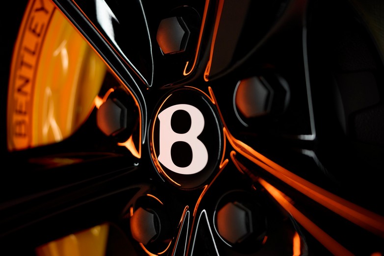 Bentayga S Black Edition photo7.jpg