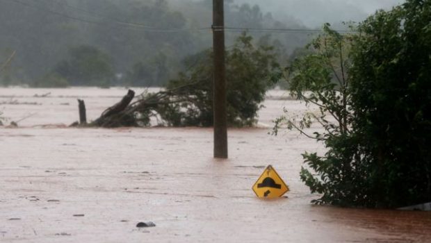 brazil flood 620x350.jpg
